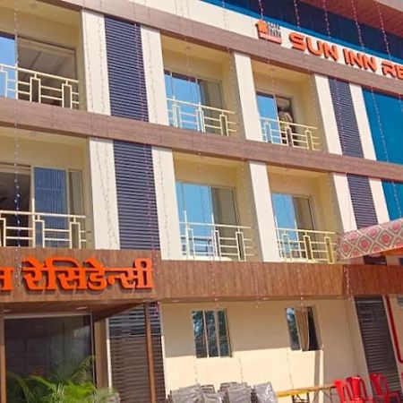 Sun Inn Residency , Нави Мумбаи Экстерьер фото