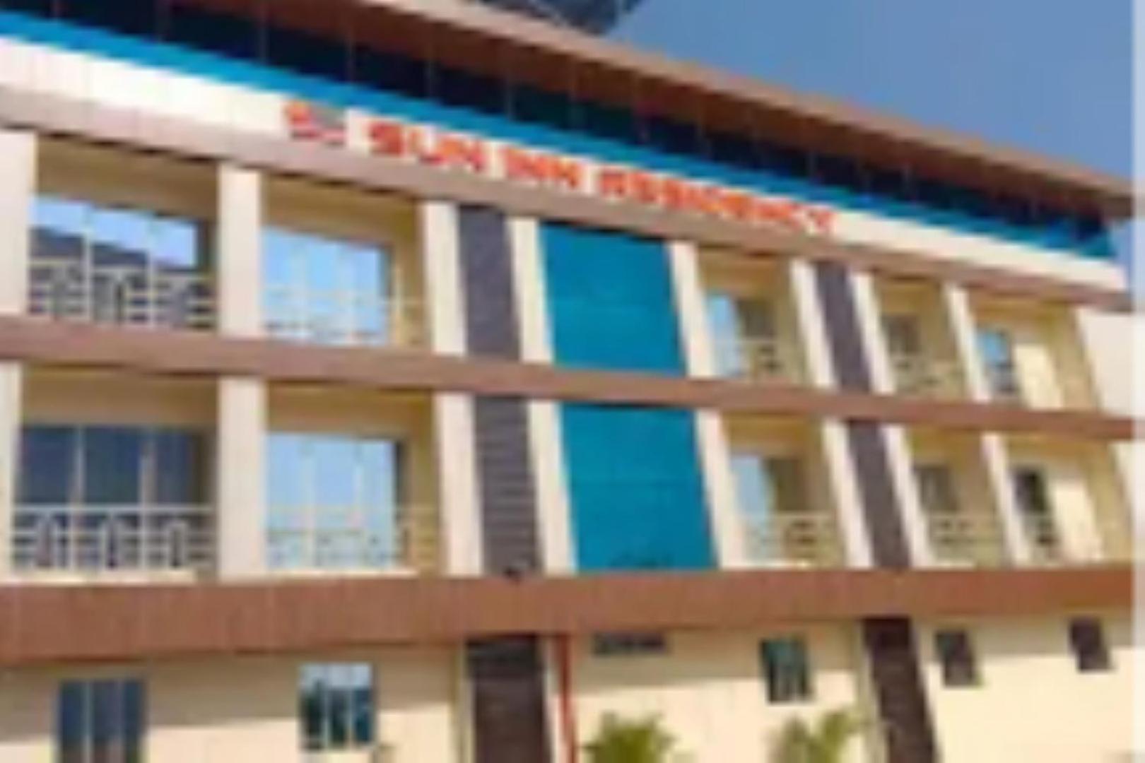 Sun Inn Residency , Нави Мумбаи Экстерьер фото
