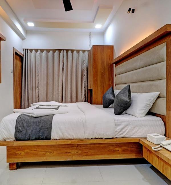 Sun Inn Residency , Нави Мумбаи Экстерьер фото