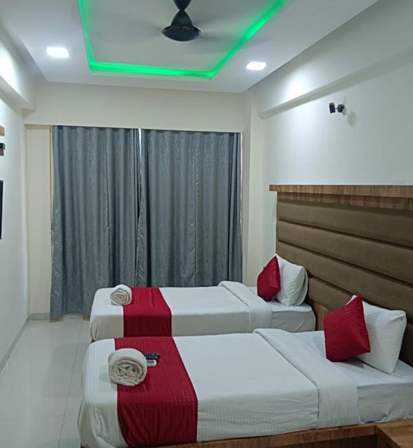 Sun Inn Residency , Нави Мумбаи Экстерьер фото