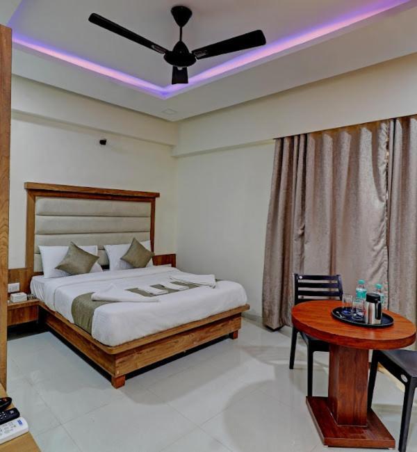 Sun Inn Residency , Нави Мумбаи Экстерьер фото
